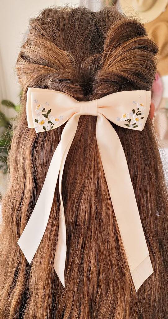 Cream Hair Bow