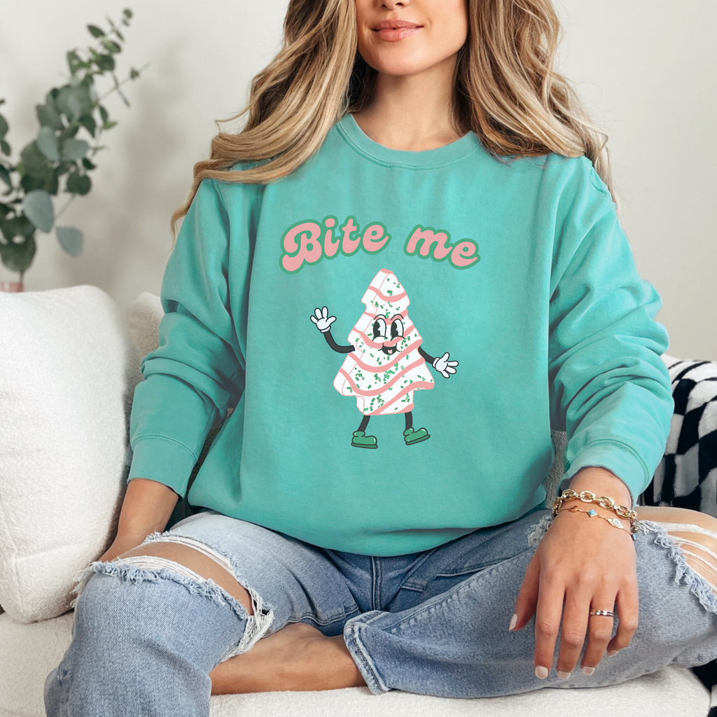 Vintage Bite Me Christmas Tree Cake Sweatshirt, Holiday Sweater, Funny Xmas Gift, Retro Style Pullover, Festive Apparel, Aesthetic Girl Gift